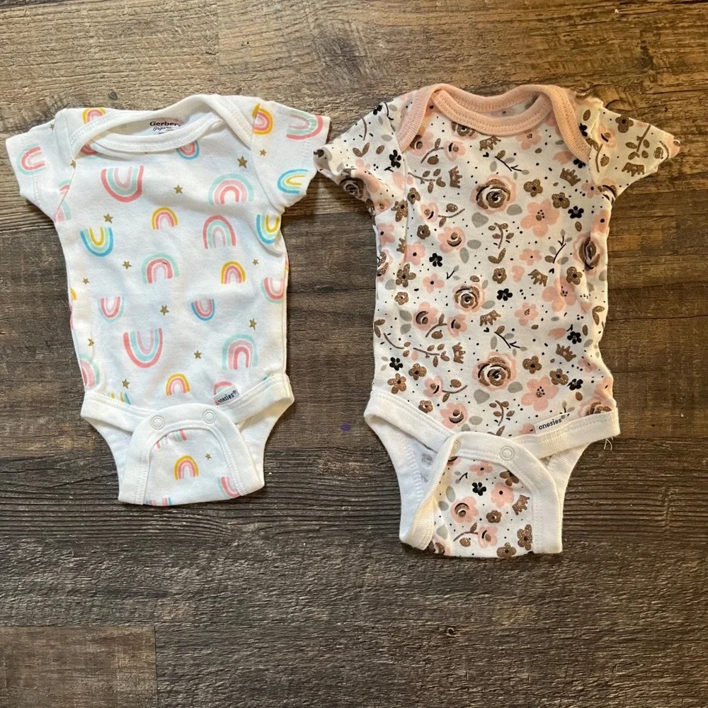 Gerber Organic Baby Bodysuits Rainbow Floral‎ Short Sleeve 2-Pack Premie